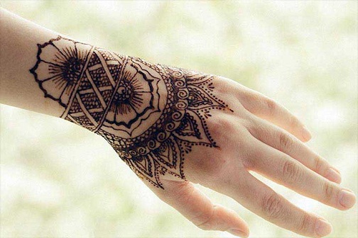 Bracelet Style Mehndi Design