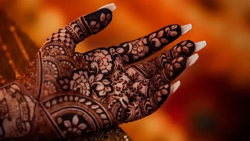 Easy Mehndi Design Front Hand