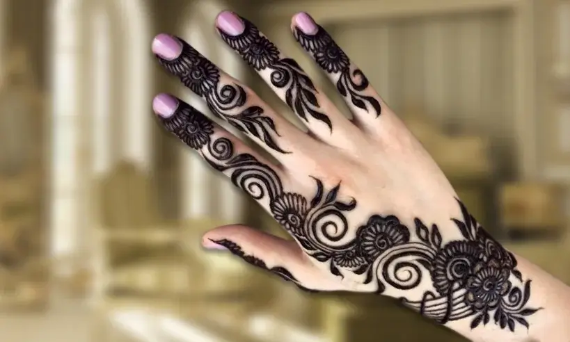 Eid Mehndi Design Simple and Beautiful
