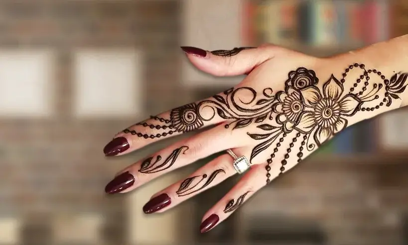 Eid Mehndi Design Simple and Beautiful