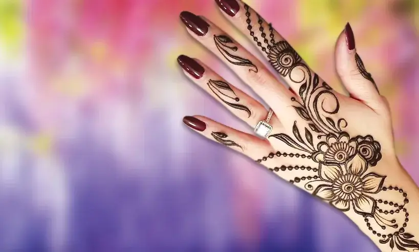 Eid Mehndi Design Simple and Beautiful