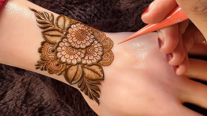 Eid Mehndi Design for Girls