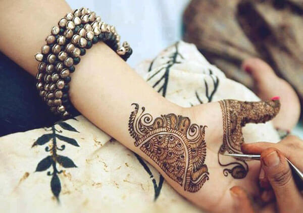 Eid Mehndi Design for Girls