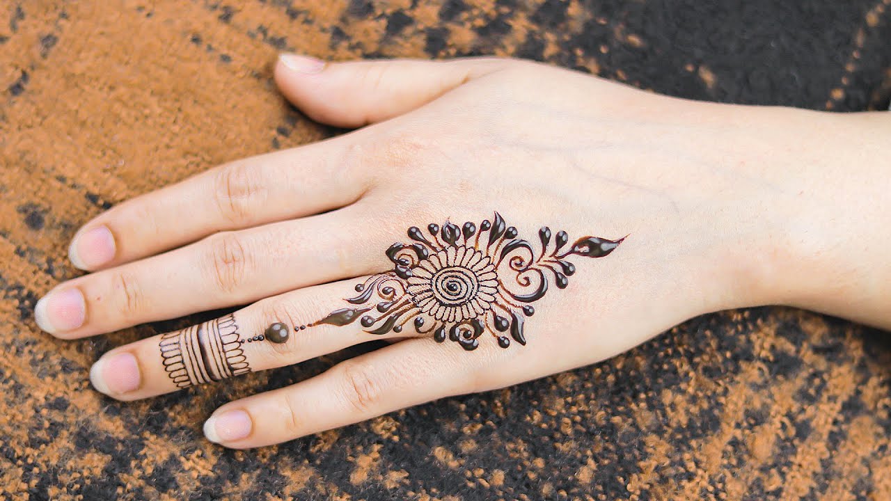 Finger Mehndi Design 