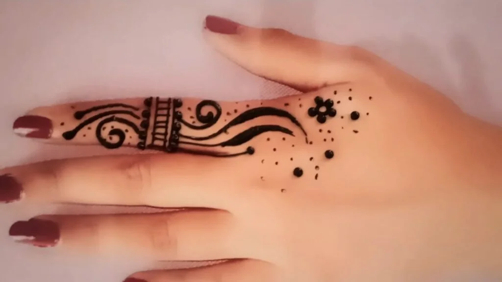 Finger Mehndi Design 