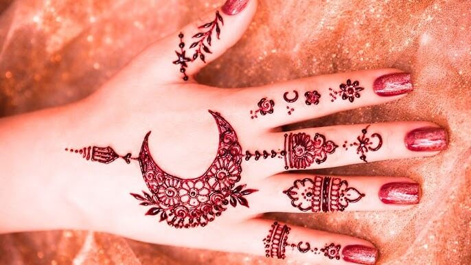 Full Moon Mehndi Designs