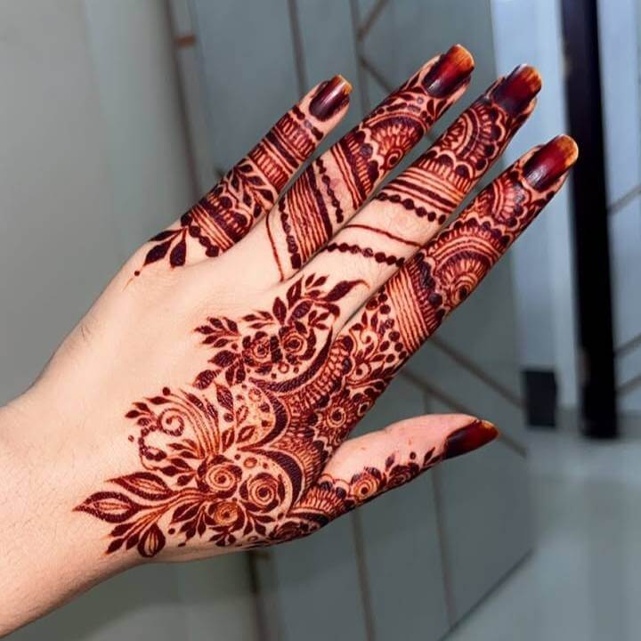 Mehndi design photos