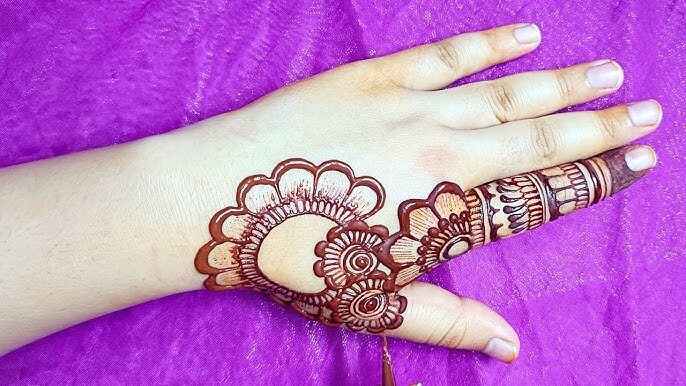 Easy Mehndi Design Back Hand