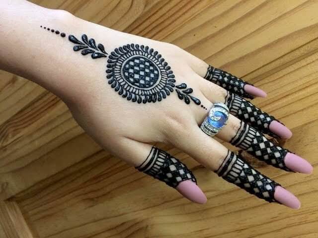 Easy Mehndi Design Back Hand