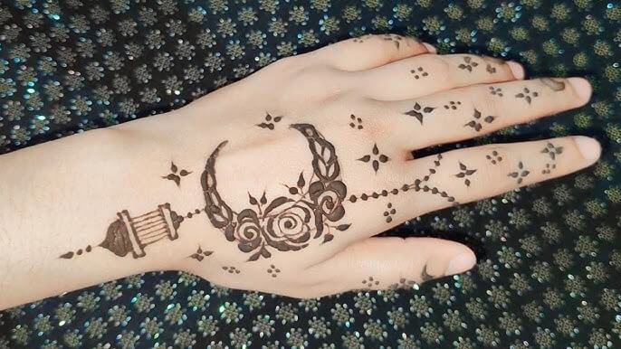 Mehndi Design with Moon Simple