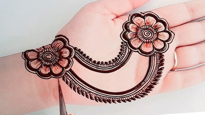 Front Hand Simple Mehndi Design