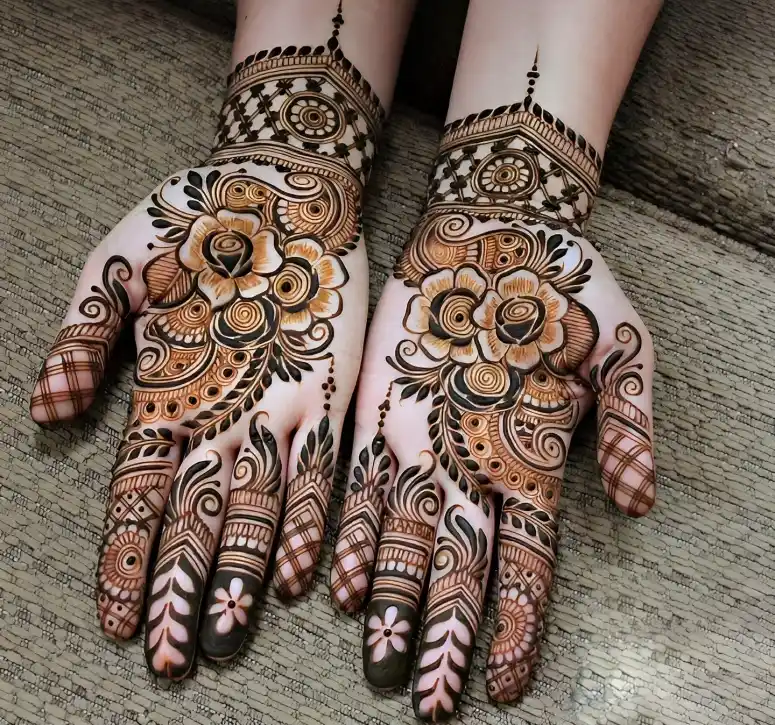Minimal Bridal Mehndi Design