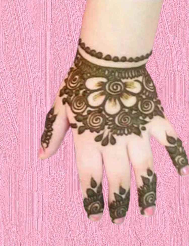 Simple mehndi designs for kids