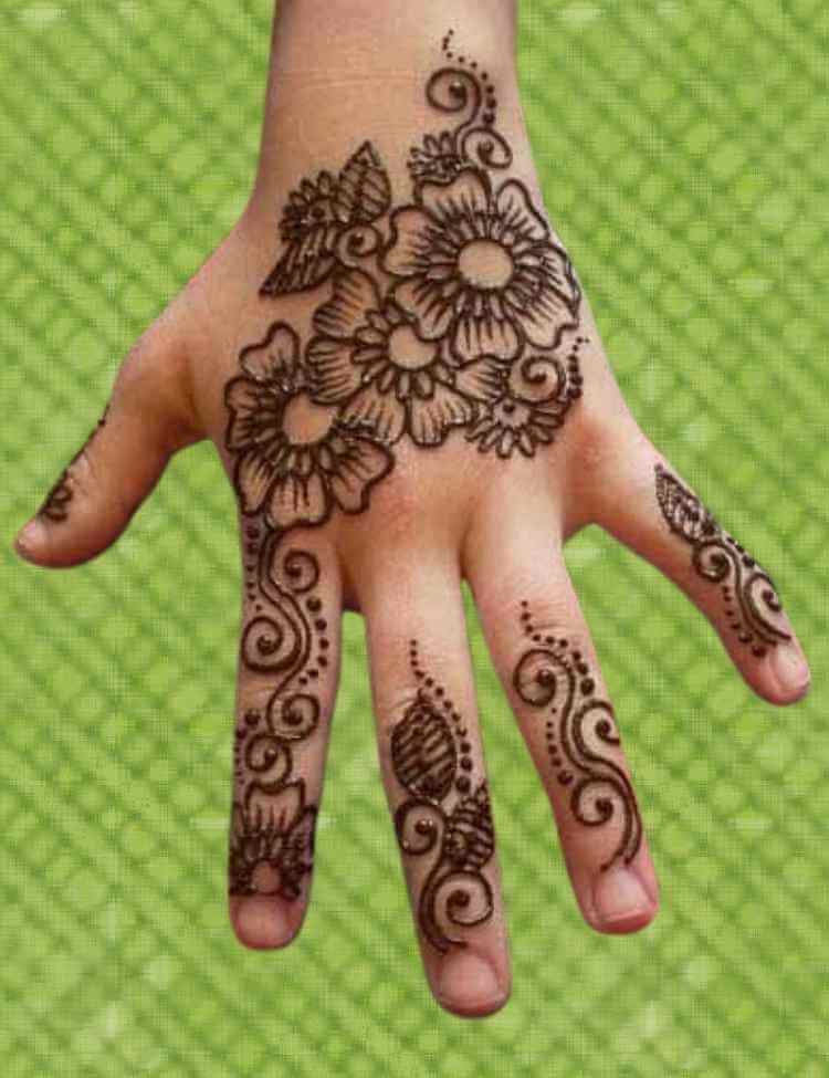 Simple mehndi designs for kids