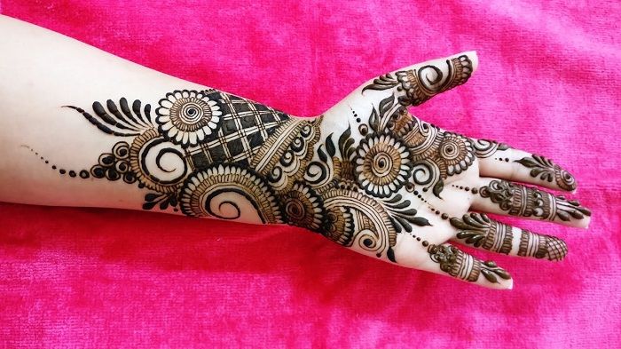 Mehndi design photos