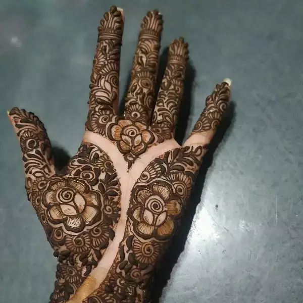 Front Hand Mehndi