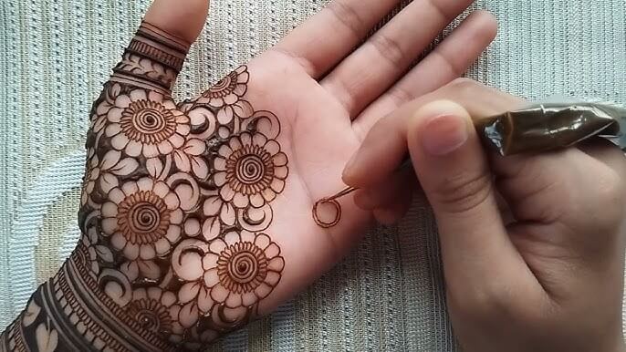 Mehndi Design Front Hand