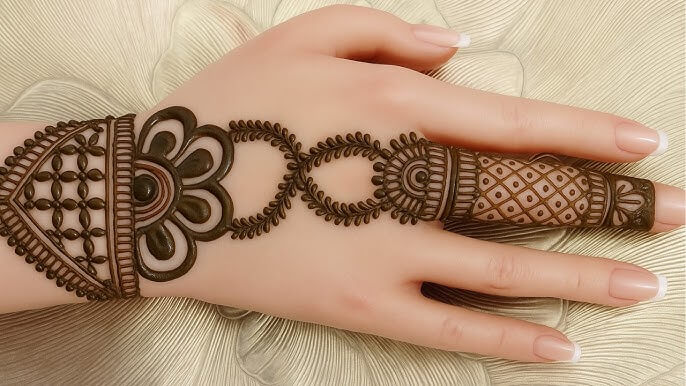 Simple Eid Mehndi Design for Hands