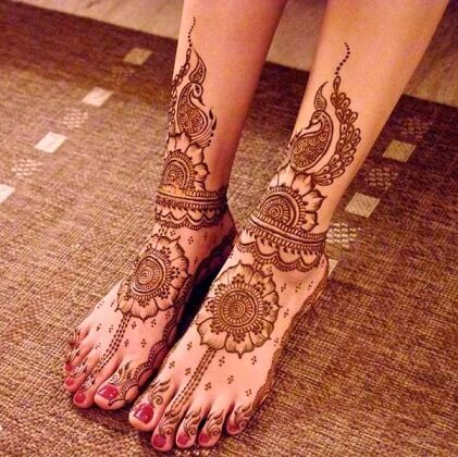 Simple Eid Mehndi Design for Hands