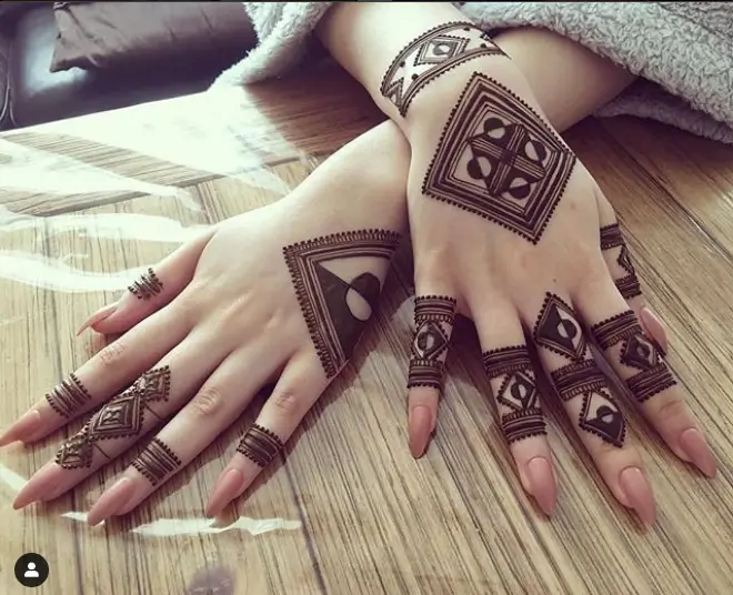 Eid Mehndi Design for Girls