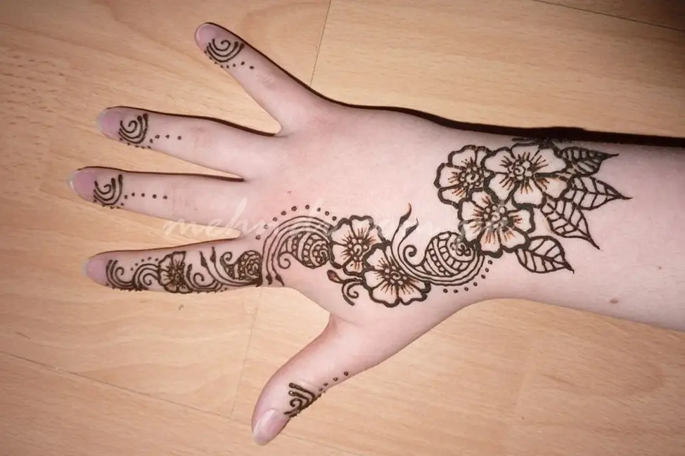 Eid Mehndi Design for Kids
