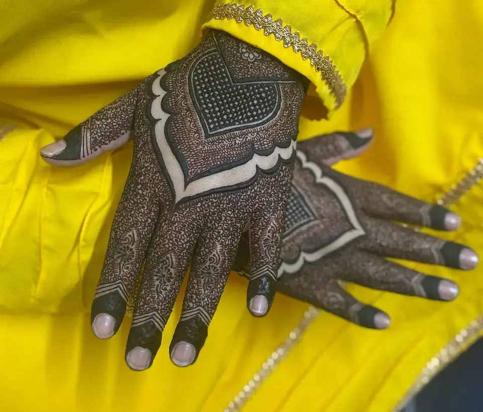 Eid Mehndi Designs Simple and Beautiful