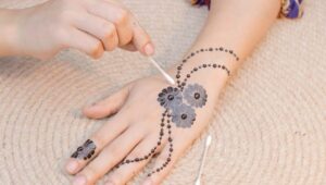 Khafif Mehndi Design for Eid ul Adha 2026