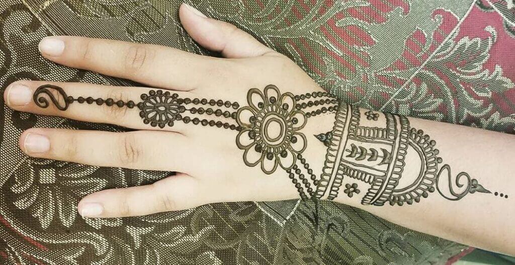 Khafif Mehndi Design for Eid ul Adha 2026