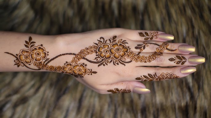 Minimal Mehndi Design
