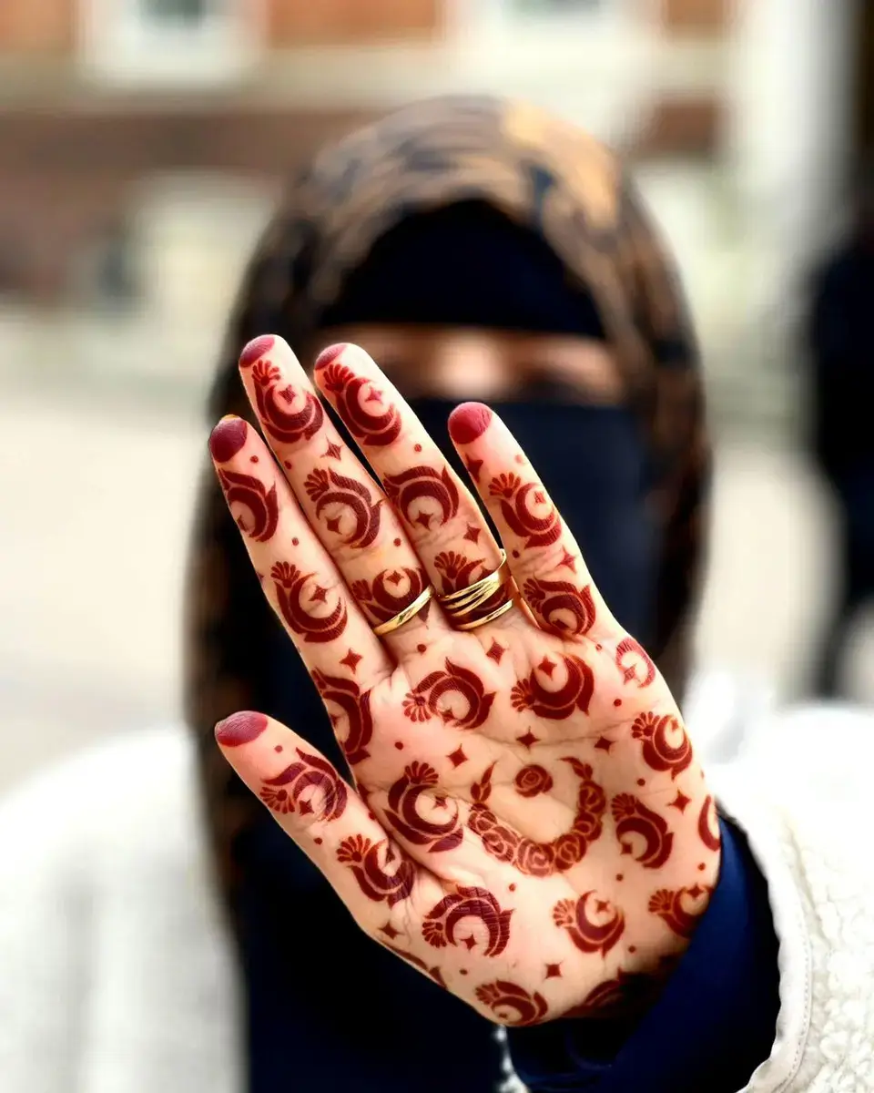 Simple Mehndi Design for Eid 2026