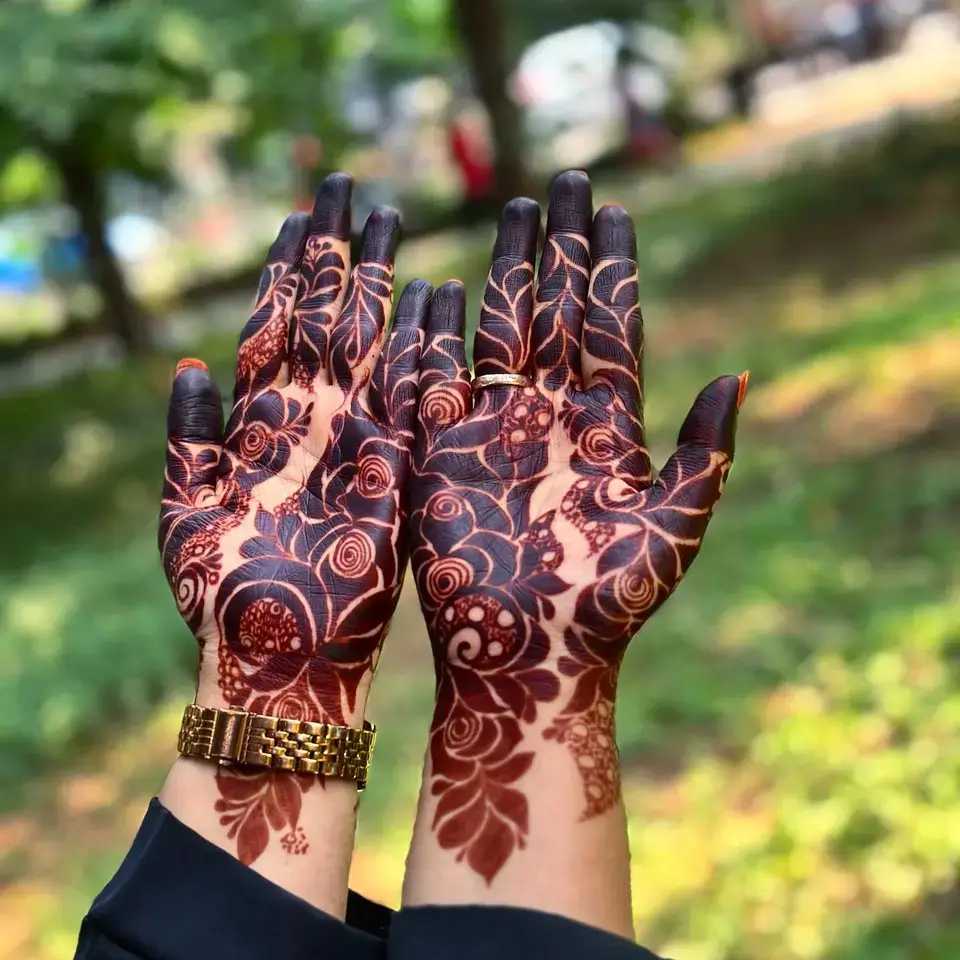 Simple Mehndi Design for Eid 2026