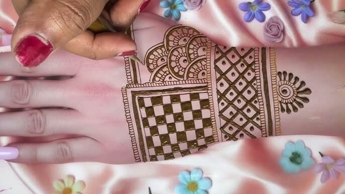 Stylish Mehndi Design 2026