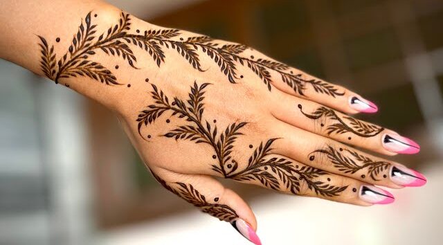 Vine Mehndi Design