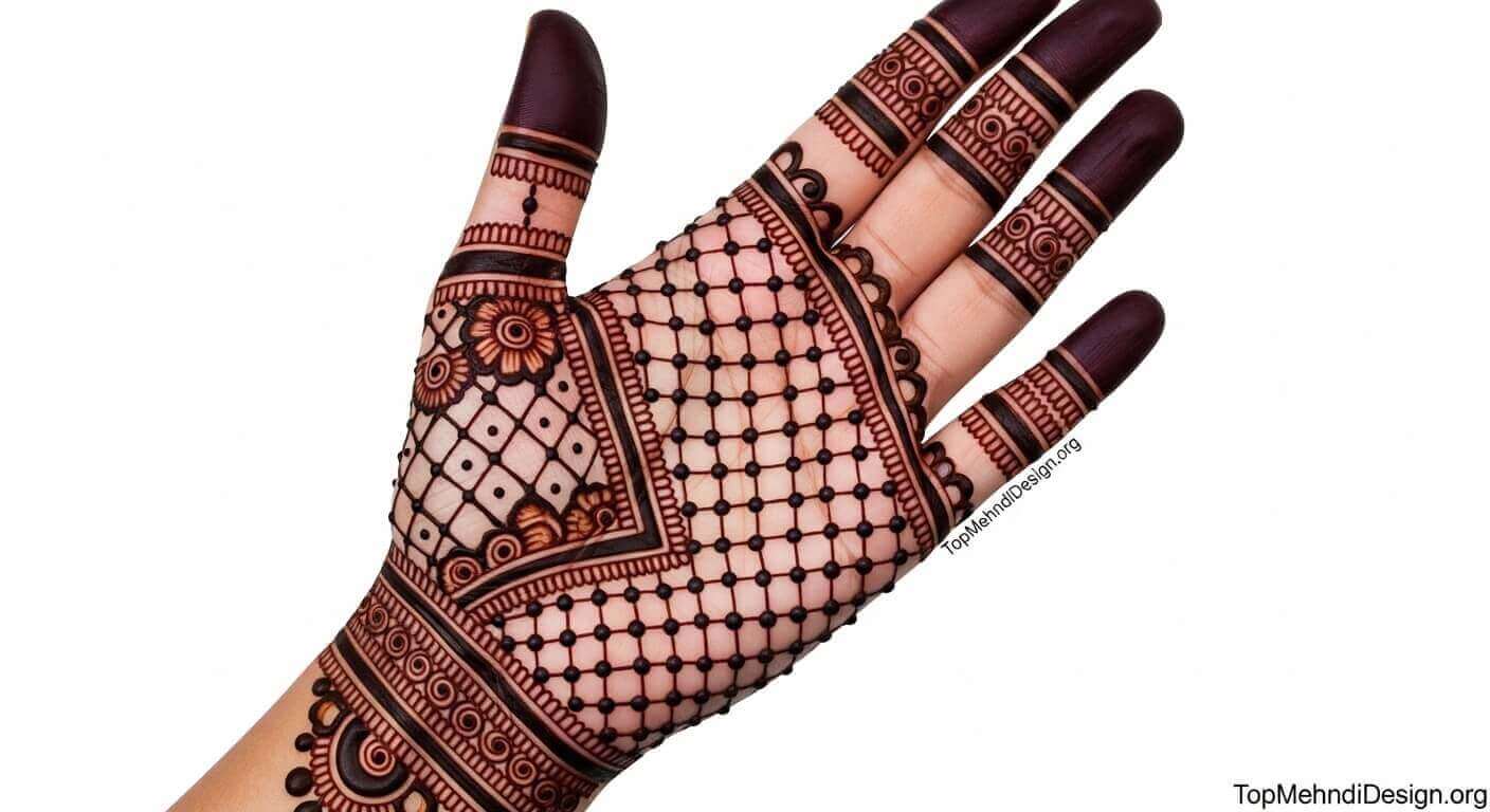 Kashees Mehndi Design for Karwa Chauth 2026