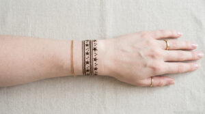 Bracelet Mehndi Design Easy 2026